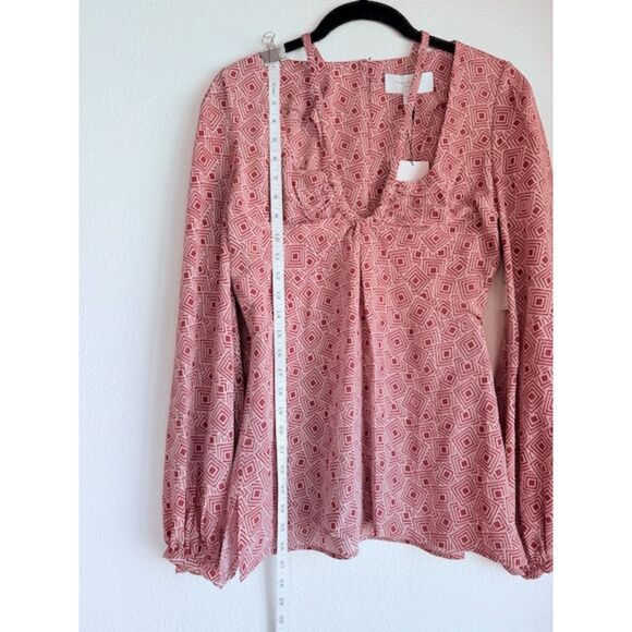 NWT Equipment Femme Arden 100% Silk Geometric Print Blouse in Earth Red Size 6 - Picture 12 of 14